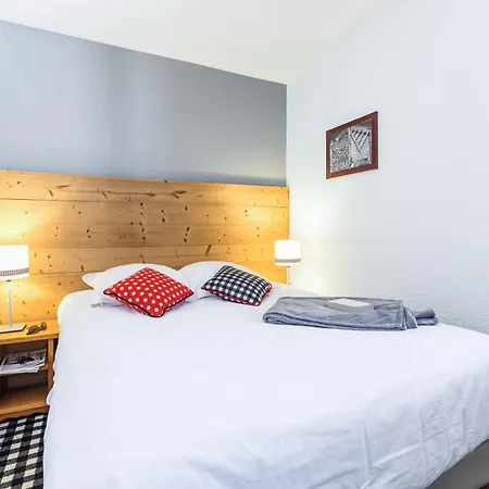 Pierre & Les Constellations Apart-hotel 3*