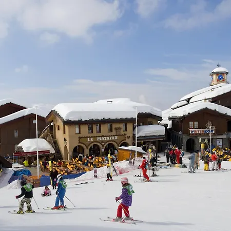 Apart-hotel Pierre & Les Constellations