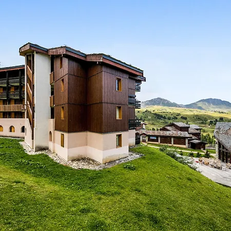 Pierre & Les Constellations 3*