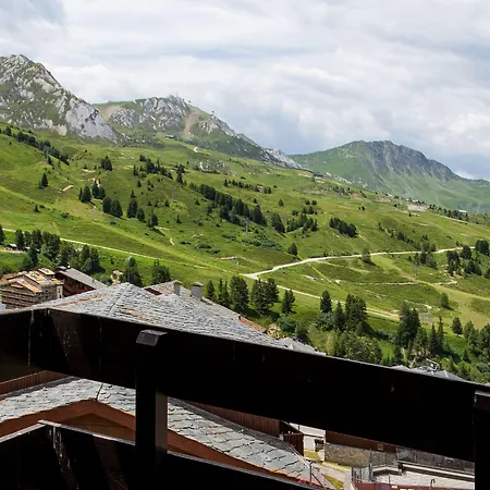 Pierre & Les Constellations Apart-hotel