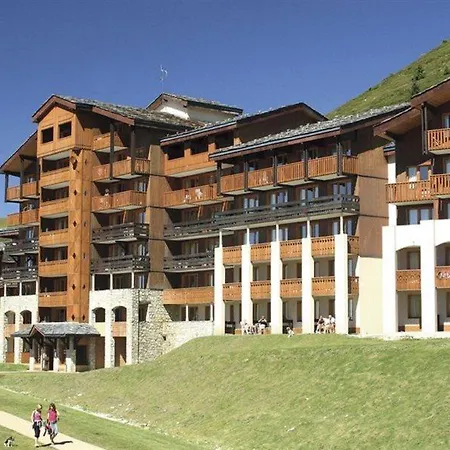 Pierre & Les Constellations Apart-hotel