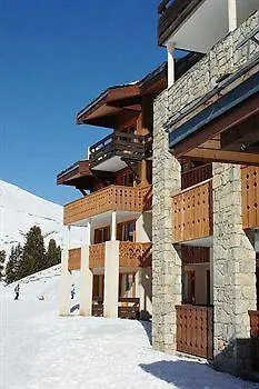 Pierre & Les Constellations Apart-hotel