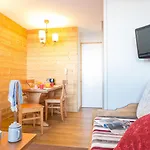 Aparthotel Pierre & Les Constellations 3*