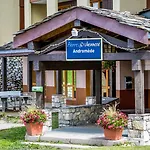 Pierre & Les Constellations Aparthotel 3*