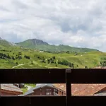 Aparthotel Pierre & Les Constellations 3*