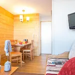 Aparthotel Pierre & Les Constellations 3*