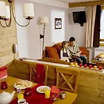 Pierre & Les Constellations 3* La Plagne