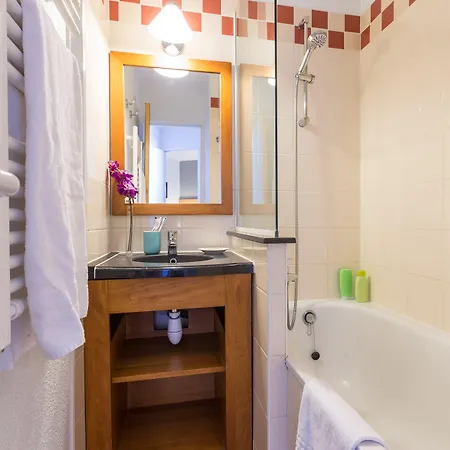 Pierre & Les Constellations Ξενοδοχείο με διαμερίσματα