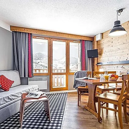 Pierre & Les Constellations Aparthotel